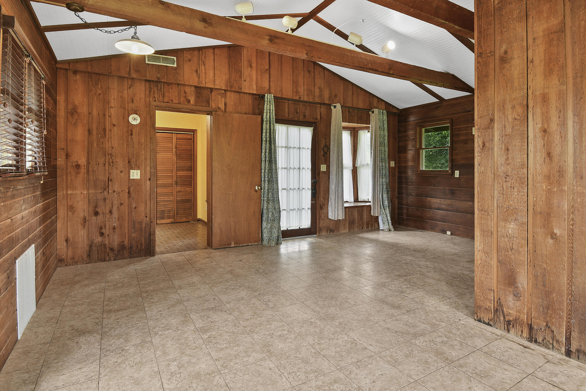 4541 North Lanier Lane Springfield, MO 65803 - Photo 68 of 90 75