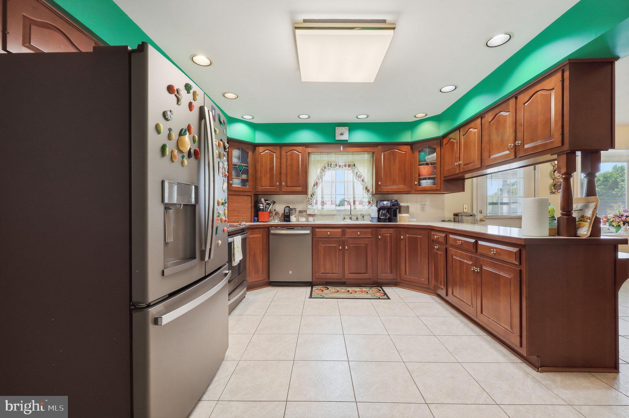 15613 Natural Well Road Williamsport, MD 21795 - Photo 10 of 54 Kitchen