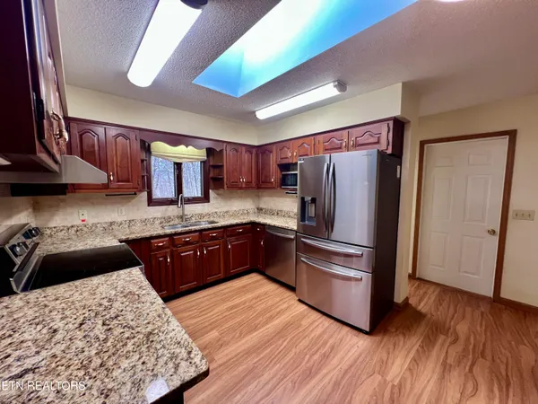 $1,900 | 214 Snead Drive, Crossville, TN 38558