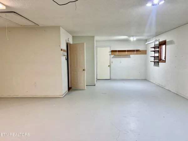 $1,900 | 214 Snead Drive, Crossville, TN 38558