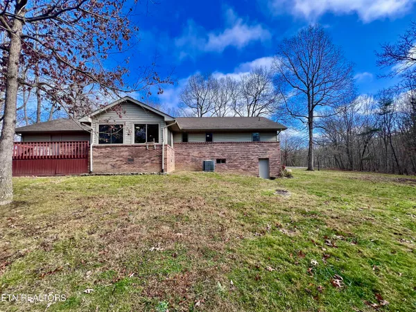 $1,900 | 214 Snead Drive, Crossville, TN 38558