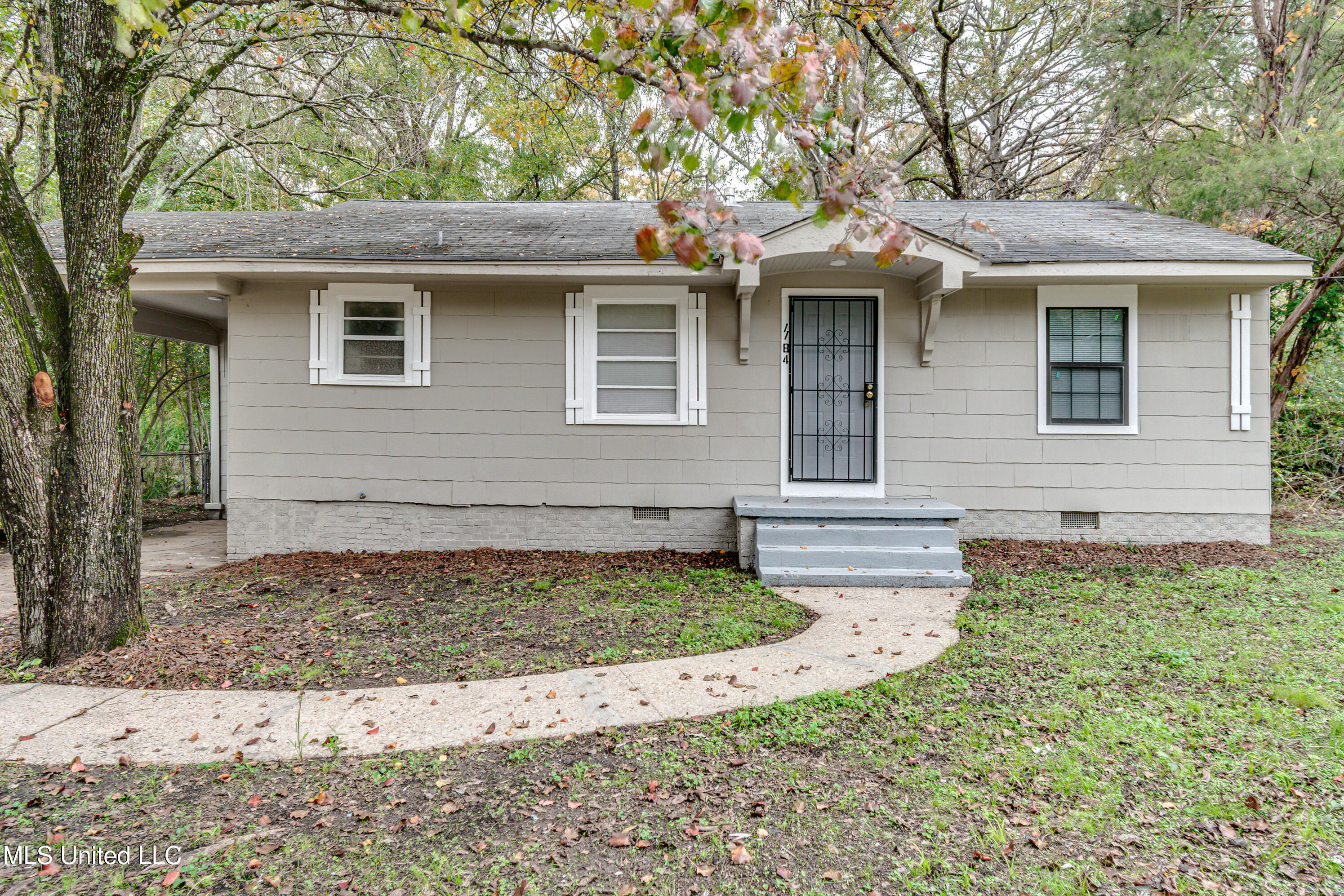 1184 West McDowell Road Jackson, MS 39204 - Photo 1 of 11 McDowell House