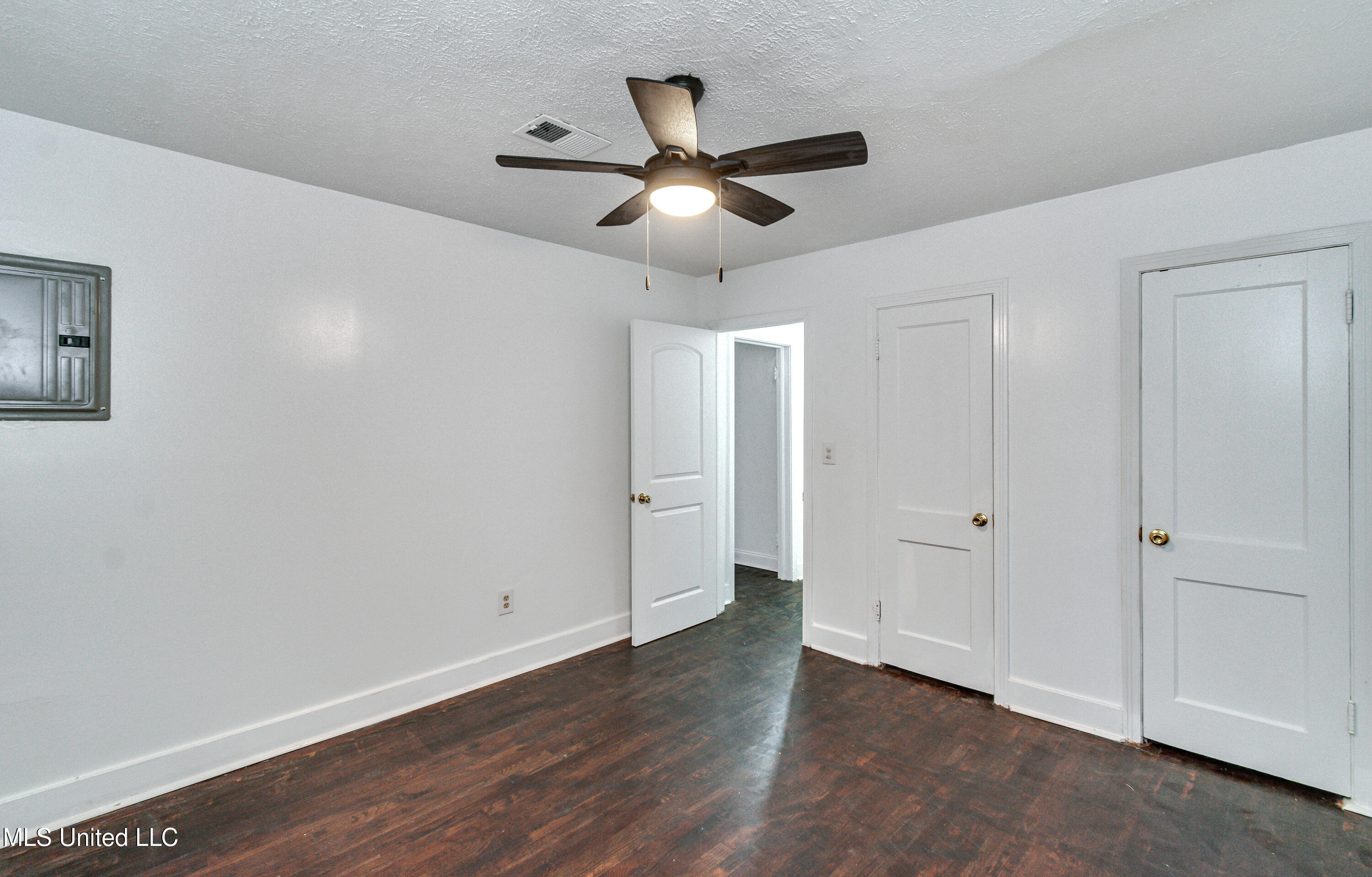 1184 West McDowell Road Jackson, MS 39204 - Photo 6 of 11 1184 McDowell Road Bedroom 2