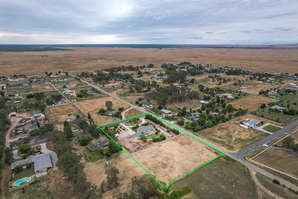 17465 Monreal Road Madera, CA 93636 - Photo 55 of 59 an aerial view of residential building and ocean