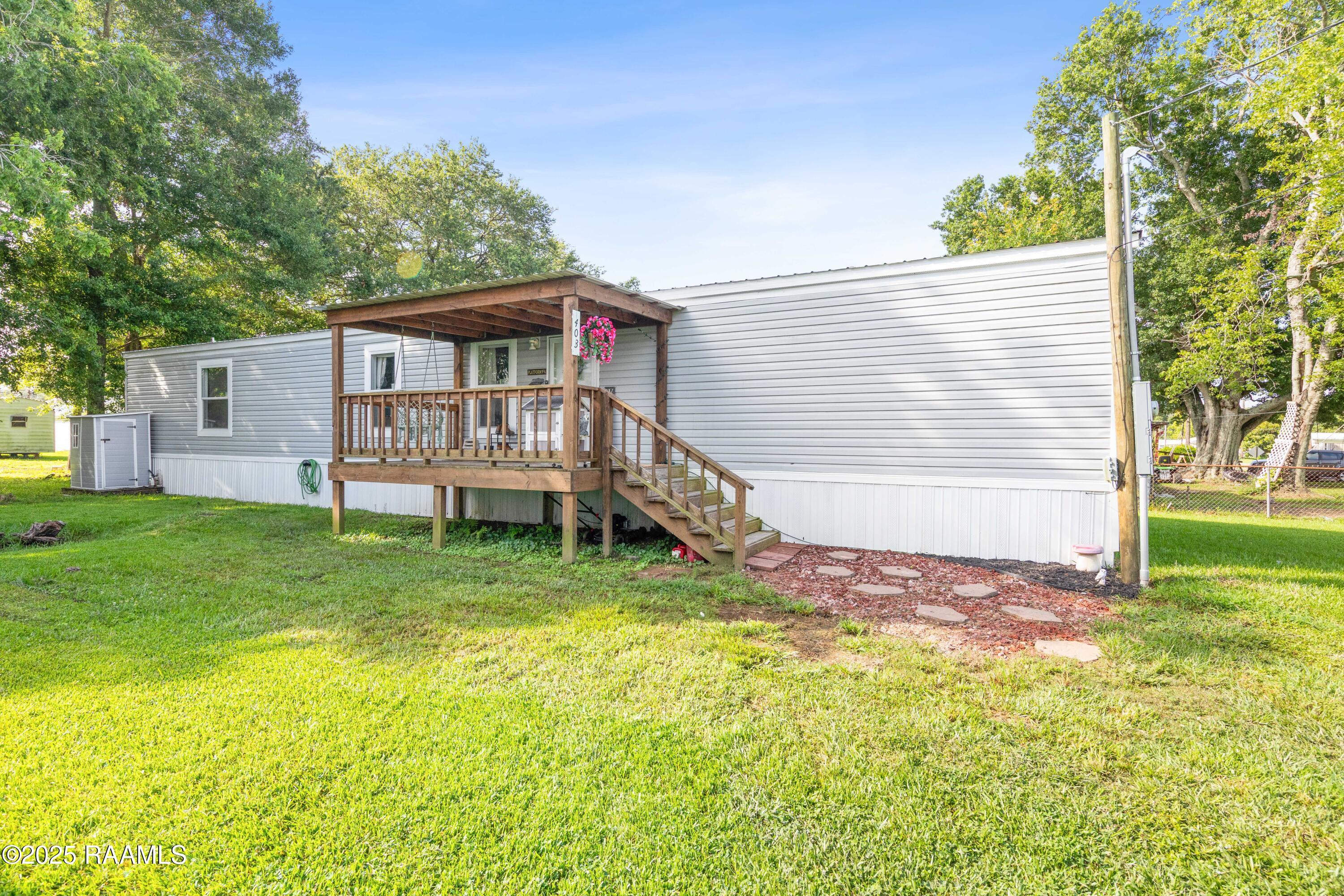 403 North Foote Avenue Kaplan, LA 70548 - Photo 2 of 27 Front