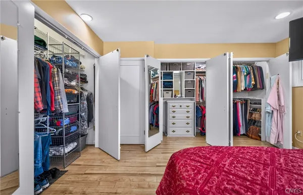 $459,900 | 2636 Glenwood Road, Utica, NY 13501