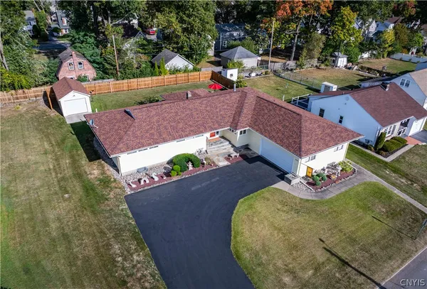 $459,900 | 2636 Glenwood Road, Utica, NY 13501