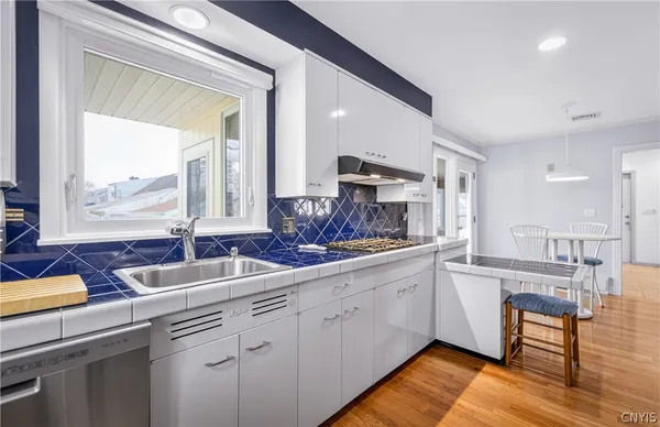 $459,900 | 2636 Glenwood Road, Utica, NY 13501