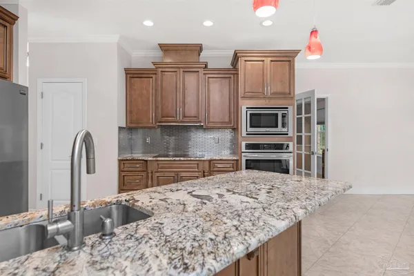 $2,700 | 8731 Thunderbird Drive, Pensacola, FL 32514