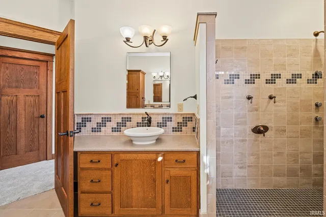 $1,300,000 | 1030 East 500th Street North, West Lafayette, IN 47906