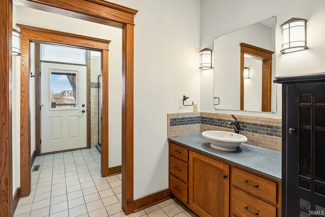 $1,300,000 | 1030 East 500th Street North, West Lafayette, IN 47906