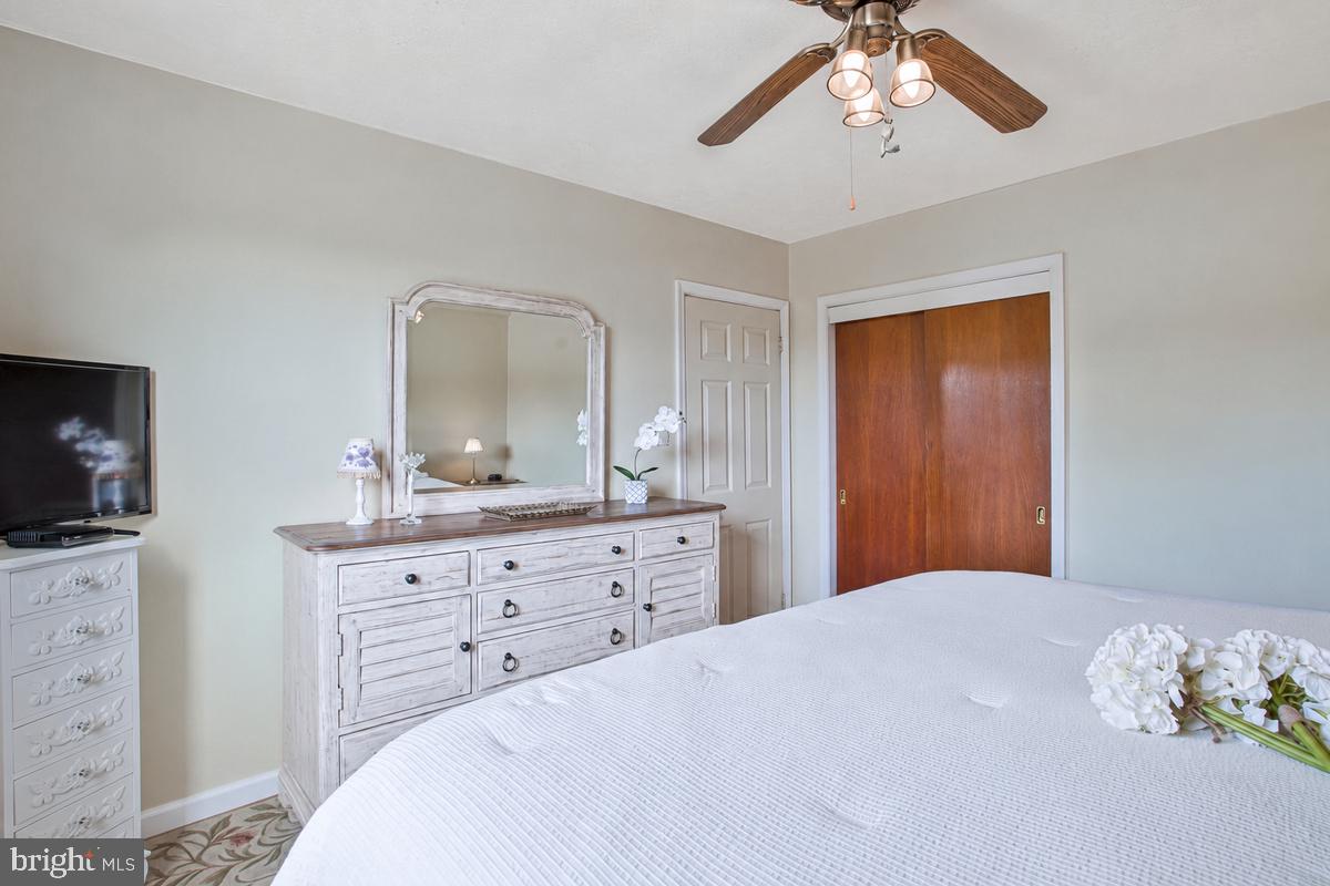 53 Garden Ridge Road Catonsville, MD 21228 - Photo 18 of 32 Plenty of Space for Furnishings