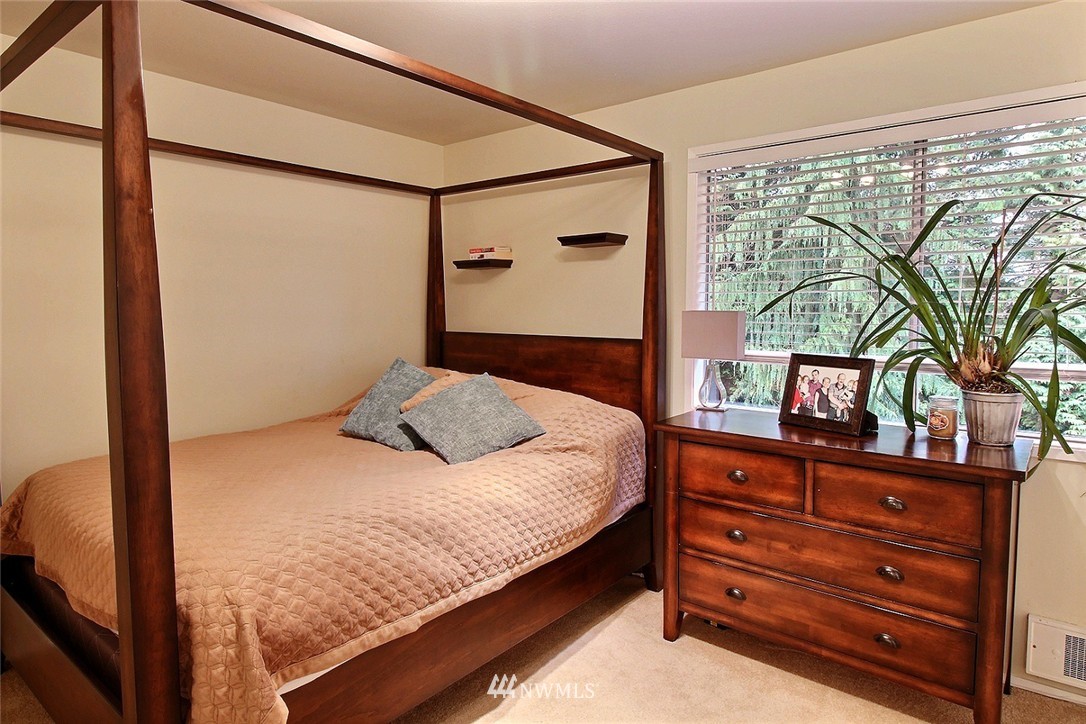 18910 Bothell Everett Highway, Unit E3 Bothell, WA 98012 - Photo 12 of 17 Gallery Image 12