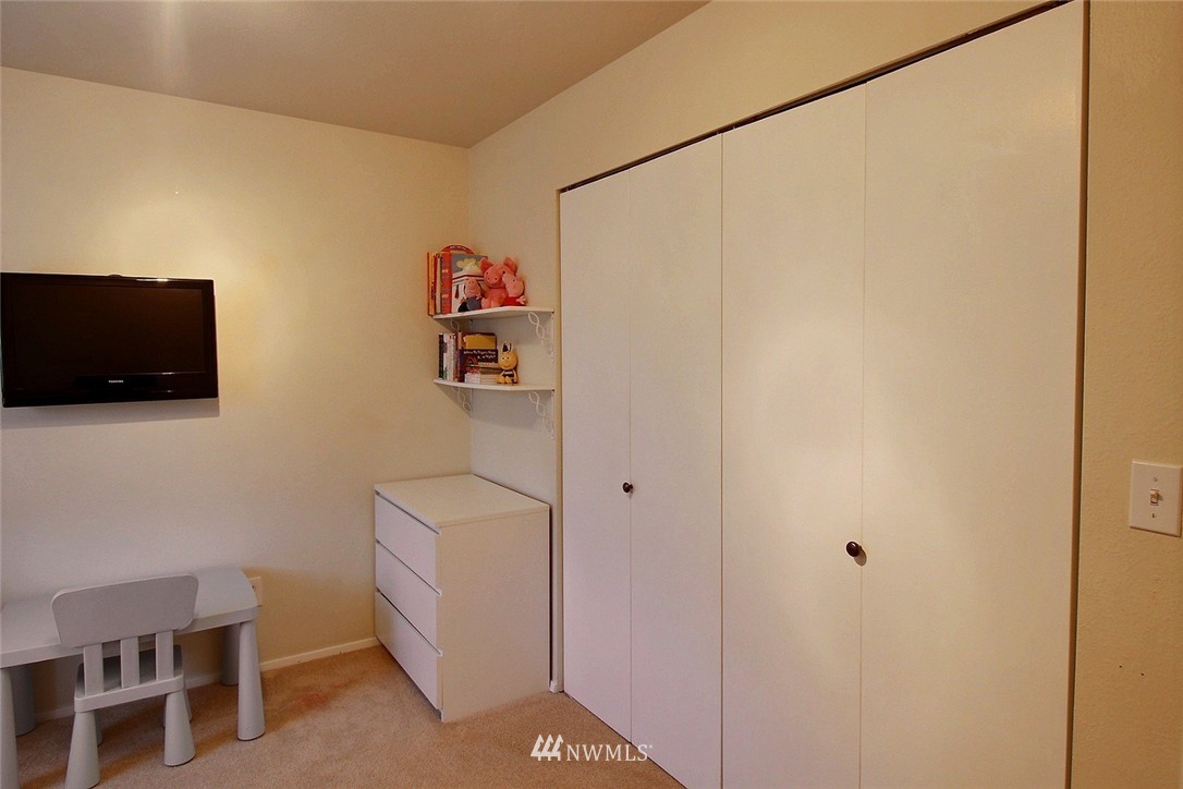 18910 Bothell Everett Highway, Unit E3 Bothell, WA 98012 - Photo 16 of 17 Gallery Image 16