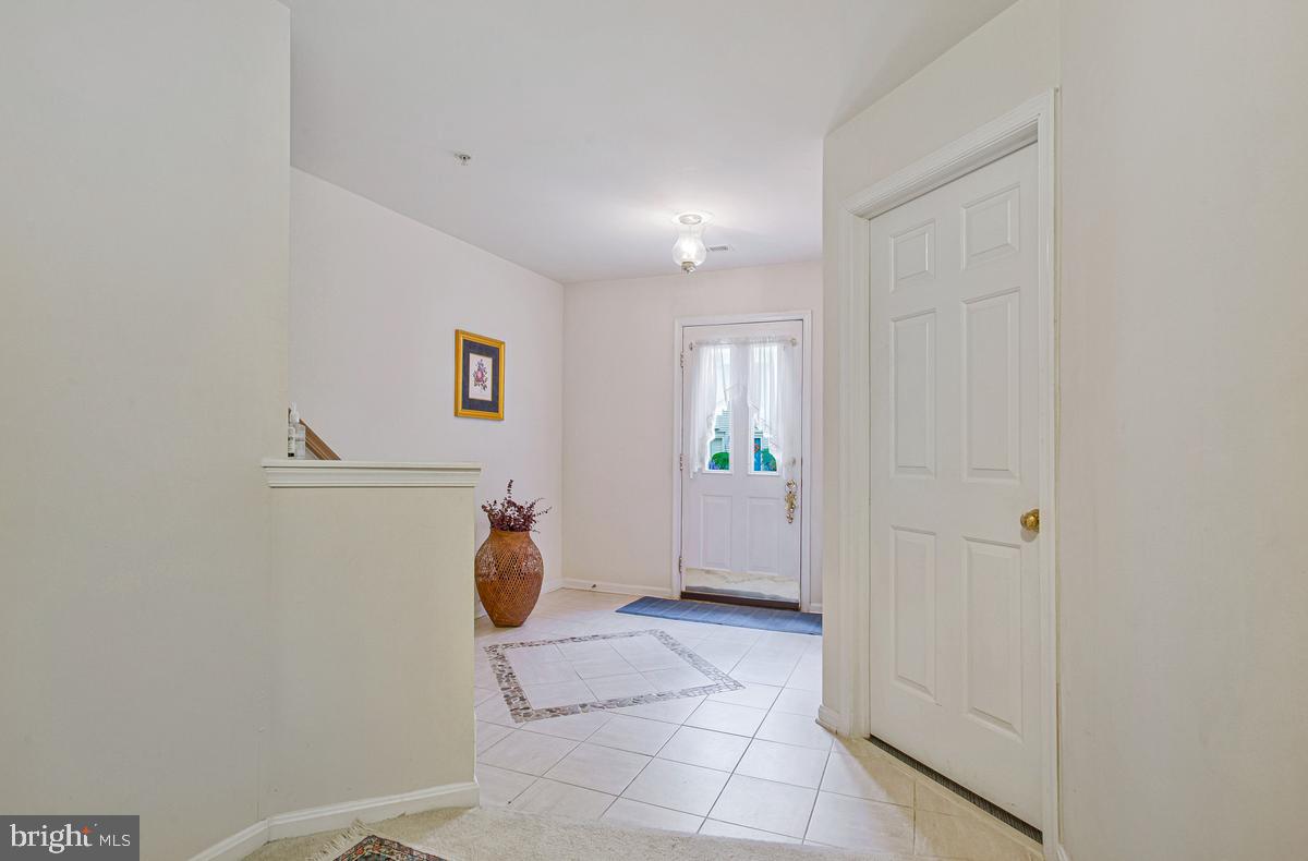 224 Tilden Way, Unit 224 Edgewater, MD 21037 - Photo 6 of 49 Entryway