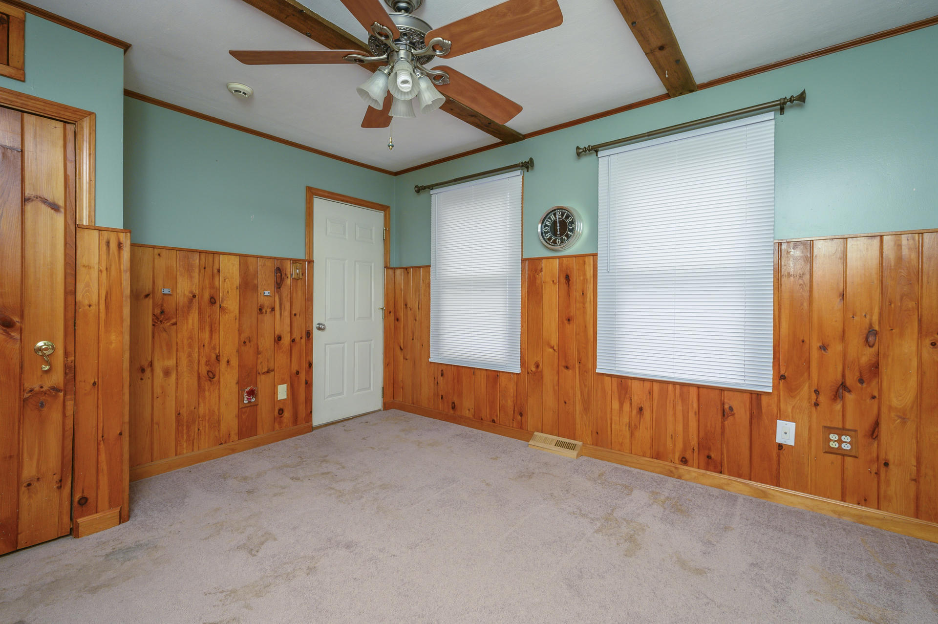 8 Indian Neck Road Wareham, MA 02571 - Photo 12 of 18 an empty room with an entryway