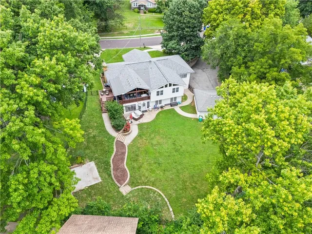 $600,000 | 7623 West 52nd Street, Mission, KS 66202