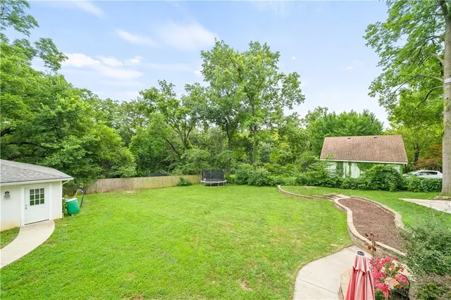 $600,000 | 7623 West 52nd Street, Mission, KS 66202