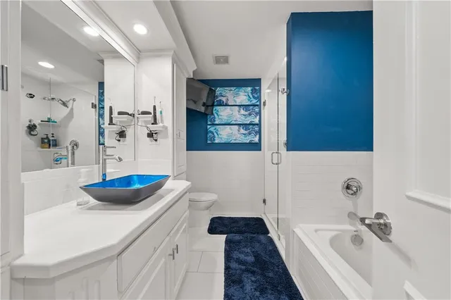 $600,000 | 7623 West 52nd Street, Mission, KS 66202