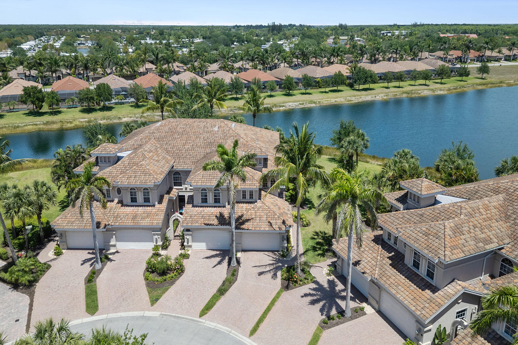 3160 Serena Lane, Unit 202 Naples, FL 34114 - Photo 28 of 50 225039455nn