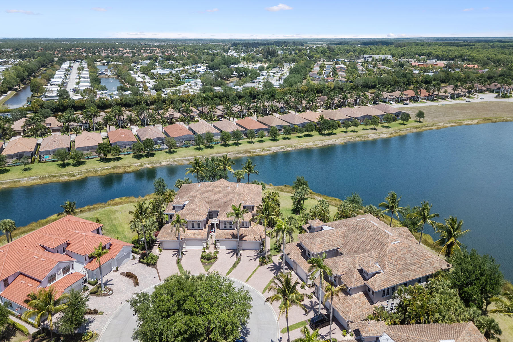 3160 Serena Lane, Unit 202 Naples, FL 34114 - Photo 29 of 50 225039455o