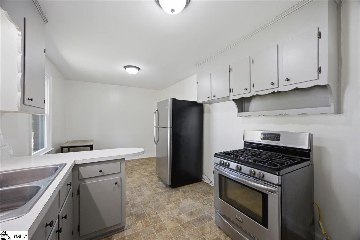 15 Duncan Road Greenville, SC 29617 - Photo 7 of 29