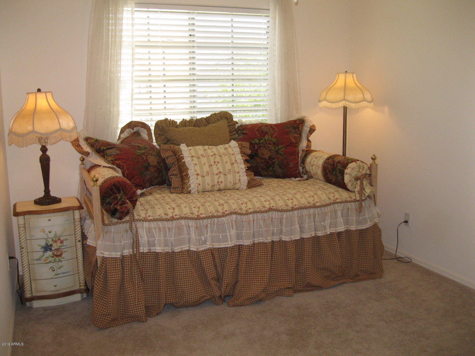 1816 East Beverly Road Phoenix, AZ 85042 - Photo 15 of 20 Bedroom 2
