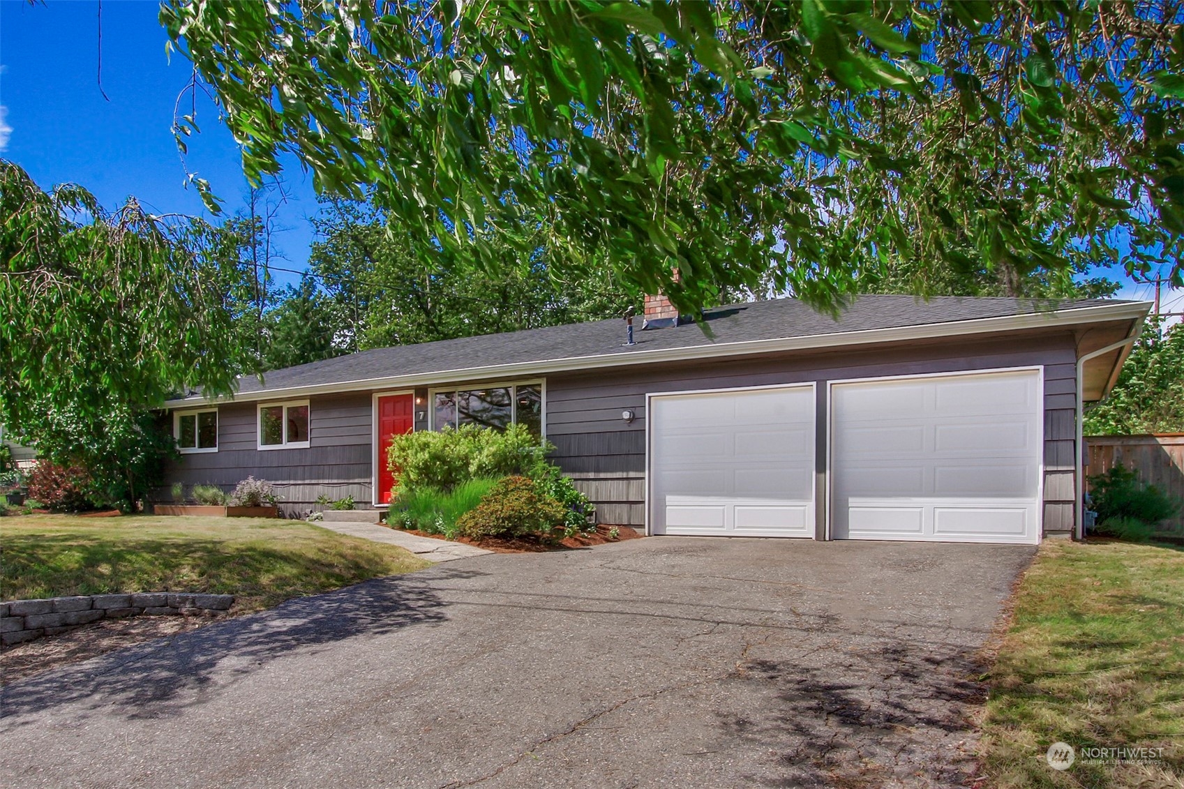 7 232nd Place Southwest Bothell, WA 98021 - Photo 25 of 30 front view of a house with a yard