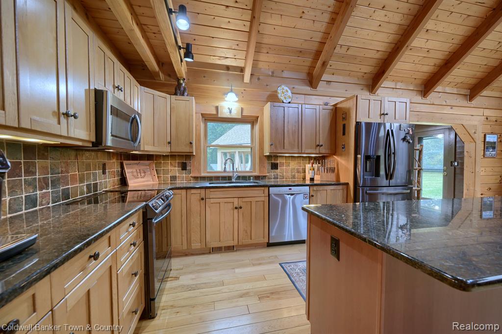 1640 South Lima Center Road Chelsea, MI 48118 - Photo 16 of 73