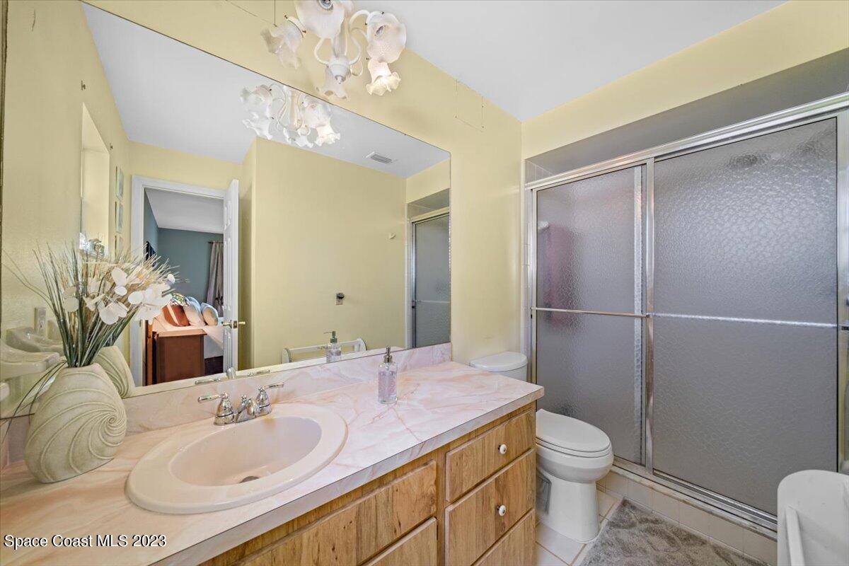 1810 West Shores Road Melbourne, FL 32935 - Photo 17 of 25 primary bathroom