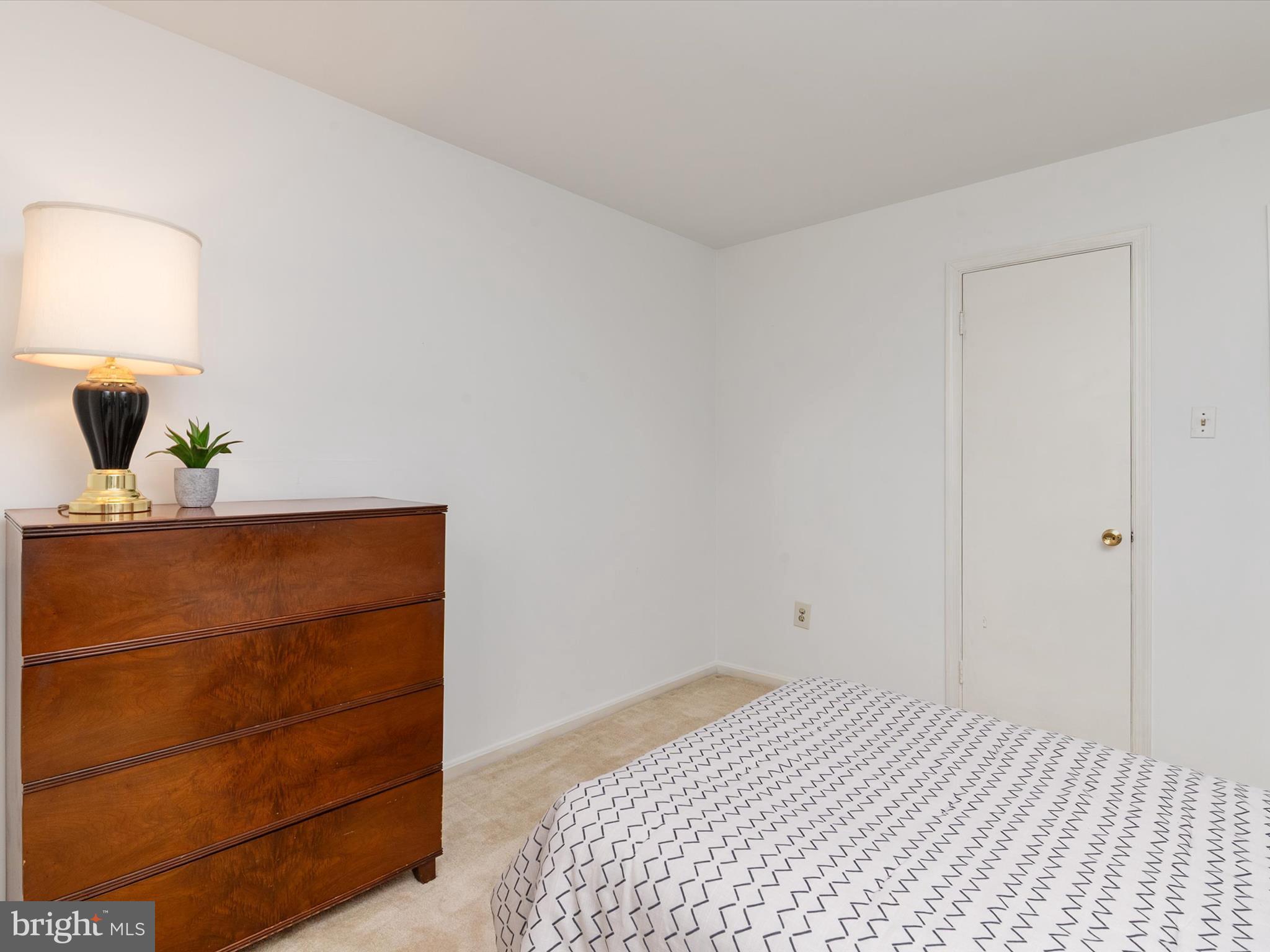 11804 Montague Drive Laurel, MD 20708 - Photo 20 of 44 Large Closet