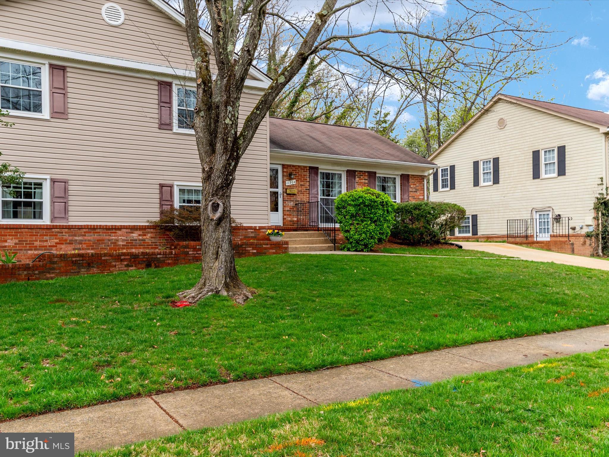 11804 Montague Drive Laurel, MD 20708 - Photo 3 of 44 Off-Street Driveway