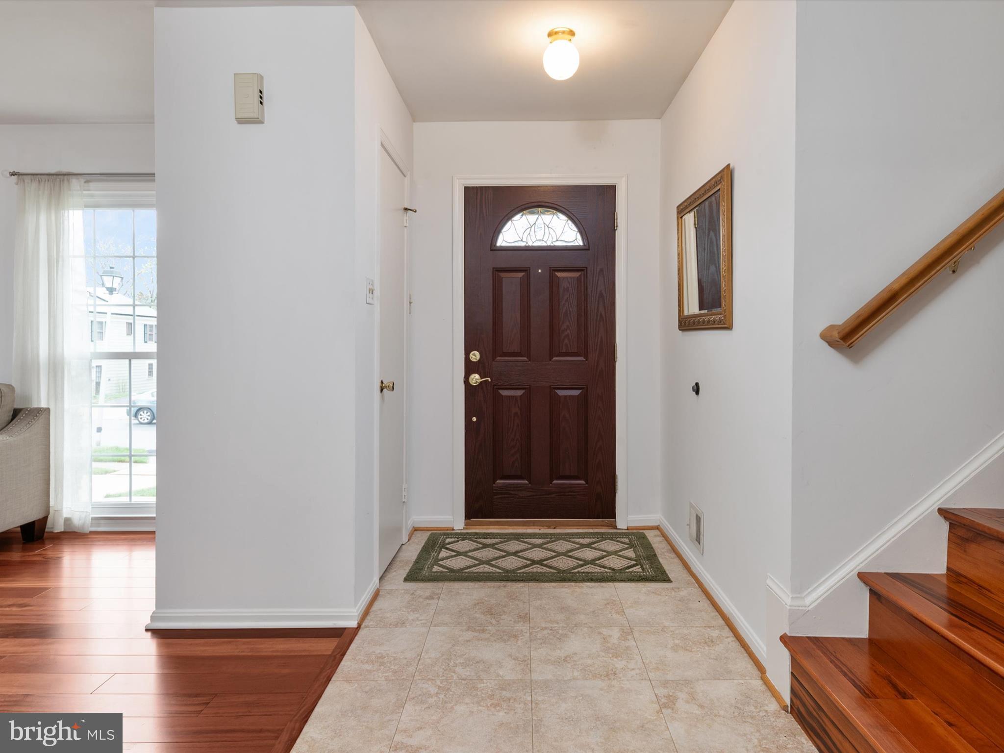 11804 Montague Drive Laurel, MD 20708 - Photo 5 of 44 Entryway