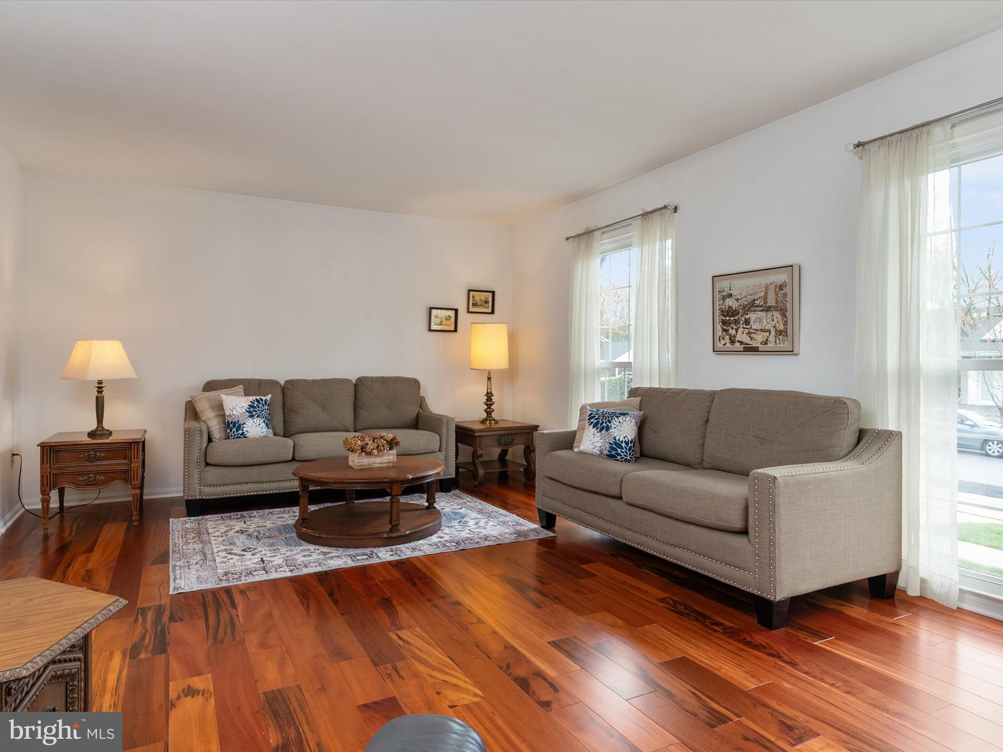 11804 Montague Drive Laurel, MD 20708 - Photo 8 of 44 Open Living Room