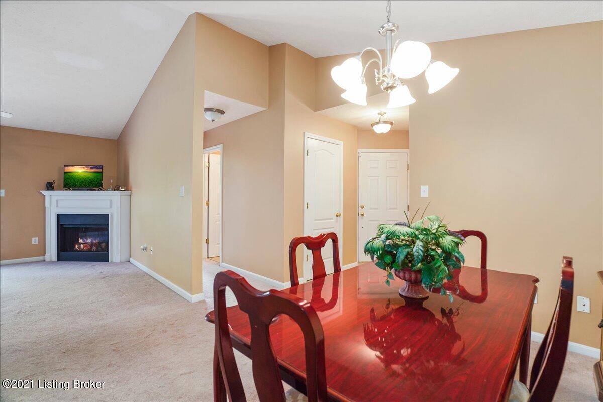 8003 Magnolia Ridge Court, Unit 202 Louisville, KY 40291 - Photo 2 of 29 Dining area