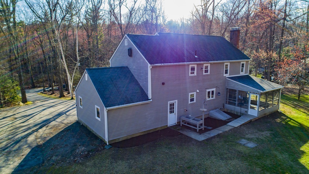 14 Sibley Road Sutton, MA 01590 - Photo 5 of 25