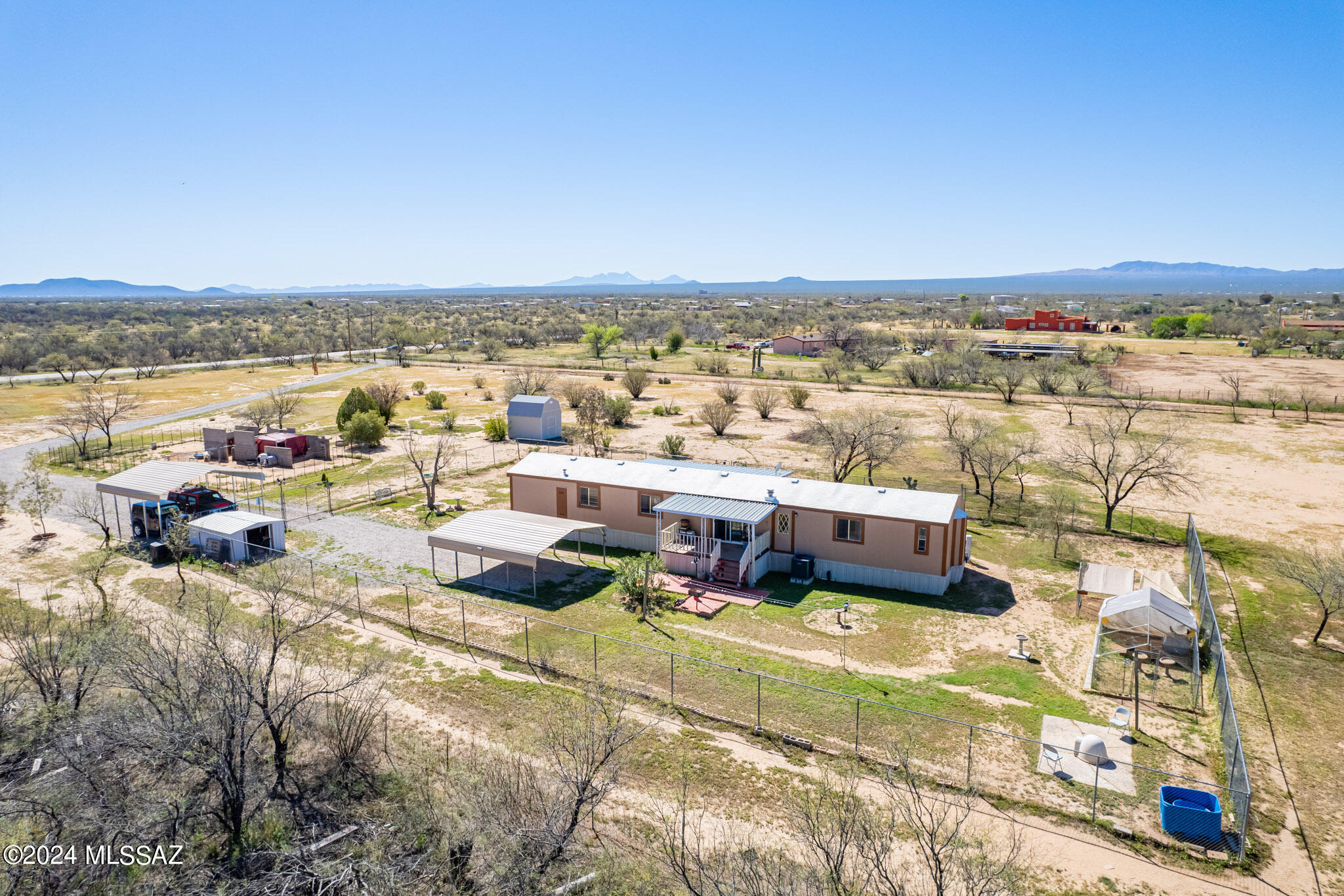 5960 South Sandario Road Tucson, AZ 85735 - Photo 6 of 39 Gallery Image 6