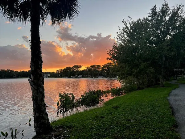 $2,200,000 | 318 Vitoria Avenue, Winter Park, FL 32789