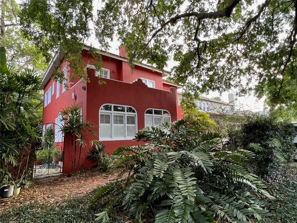 $2,200,000 | 318 Vitoria Avenue, Winter Park, FL 32789