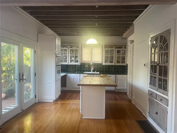 $2,200,000 | 318 Vitoria Avenue, Winter Park, FL 32789