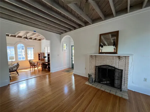 $2,200,000 | 318 Vitoria Avenue, Winter Park, FL 32789