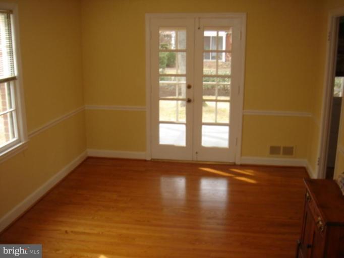 10108 Portland Road Silver Spring, MD 20901 - Photo 13 of 29 Dining Room #2