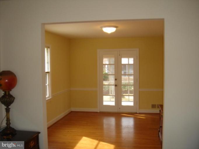 10108 Portland Road Silver Spring, MD 20901 - Photo 5 of 29 Dining Room