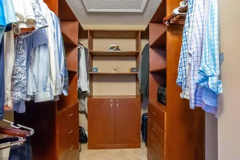 a view of walk in closet
