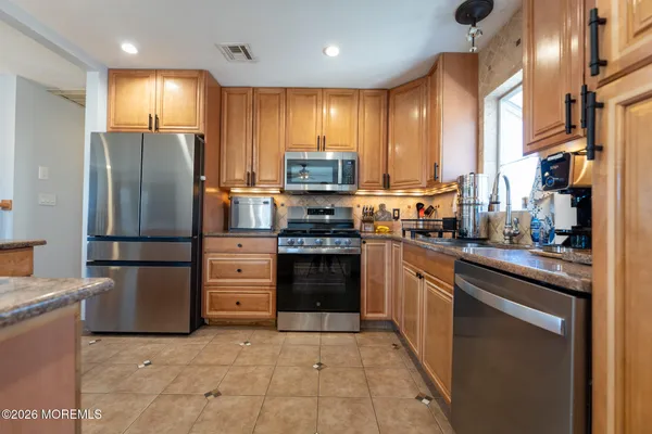 $2,500 | 406 Lawrence Drive, Lanoka Harbor, NJ 08734