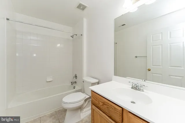 $2,950 | 3874 Carriage Hill Drive, Frederick, MD 21704