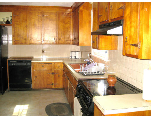 114 Dudley Road Oxford, MA 01540 - Photo 11 of 30 Gallery Image 11