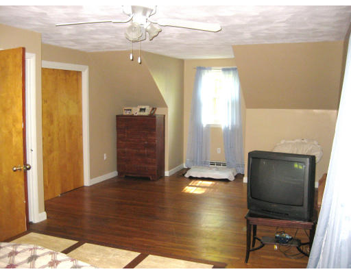 114 Dudley Road Oxford, MA 01540 - Photo 21 of 30 Gallery Image 21