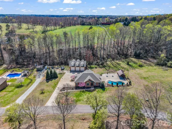 $750,000 | 148 Fairway Drive, Forest City, NC 28043