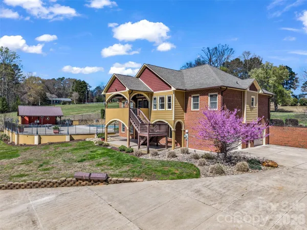 $750,000 | 148 Fairway Drive, Forest City, NC 28043